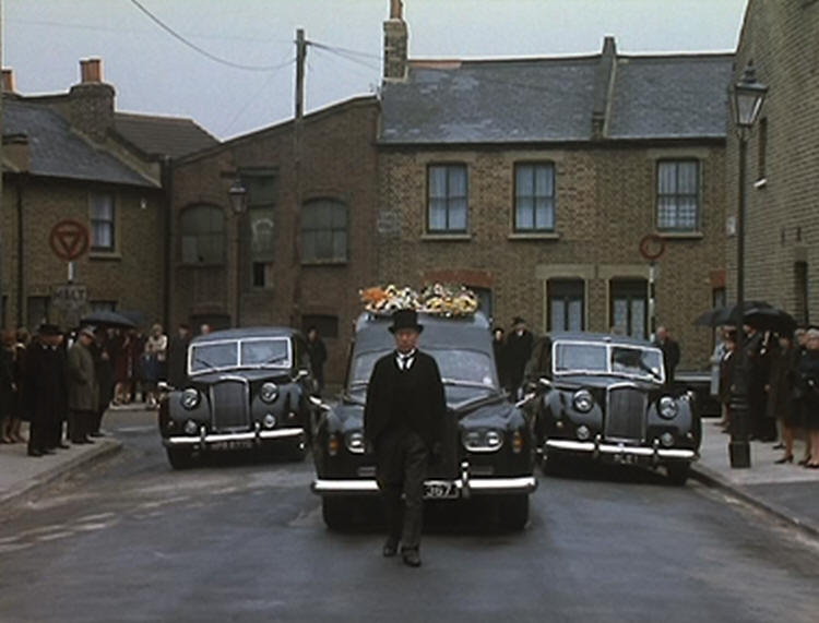 Steven Berkoff - The Krays - funeral