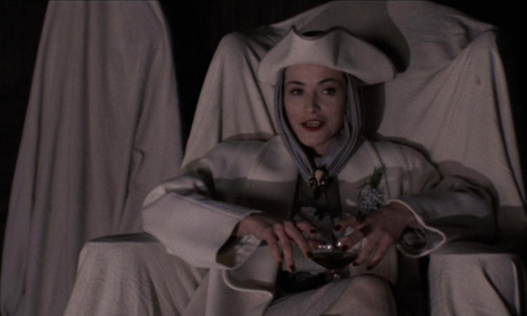 Amanda Donohoe in Lair of the White Worm