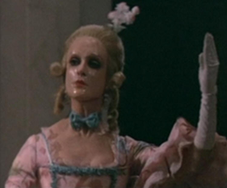 Fellini Casanova living doll